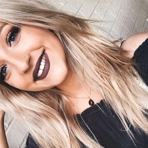 Meet your Posher, Joy